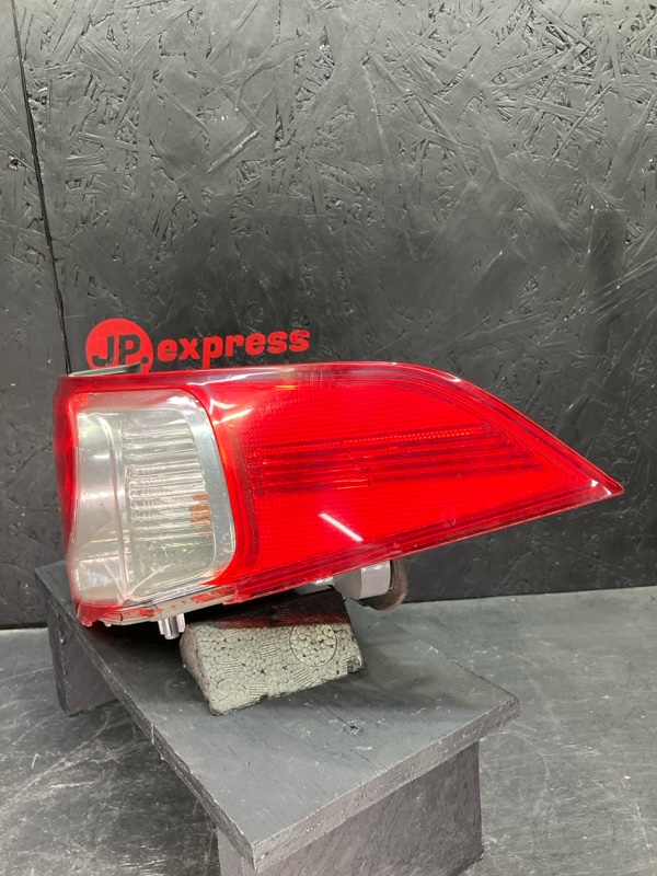 Фонарь задний правый HONDA Accord 8 Фонарь задний правый HONDA Accord 8