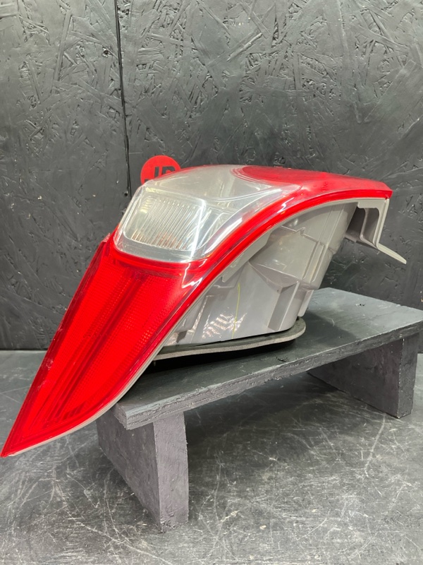 Фонарь задний правый Accord 11-13 8 Фонарь задний правый Accord 11-13 8