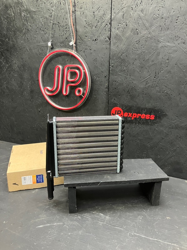 Запчасть радиатор отопителя Лада 1117-1119(Калина) LRH0118 новая Радиатор отопителя Лада 1117-1119(Калина) LRH0118 новая