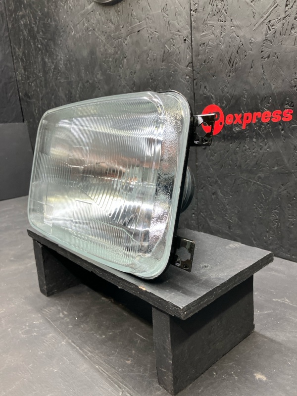 Фара передняя F10 95>