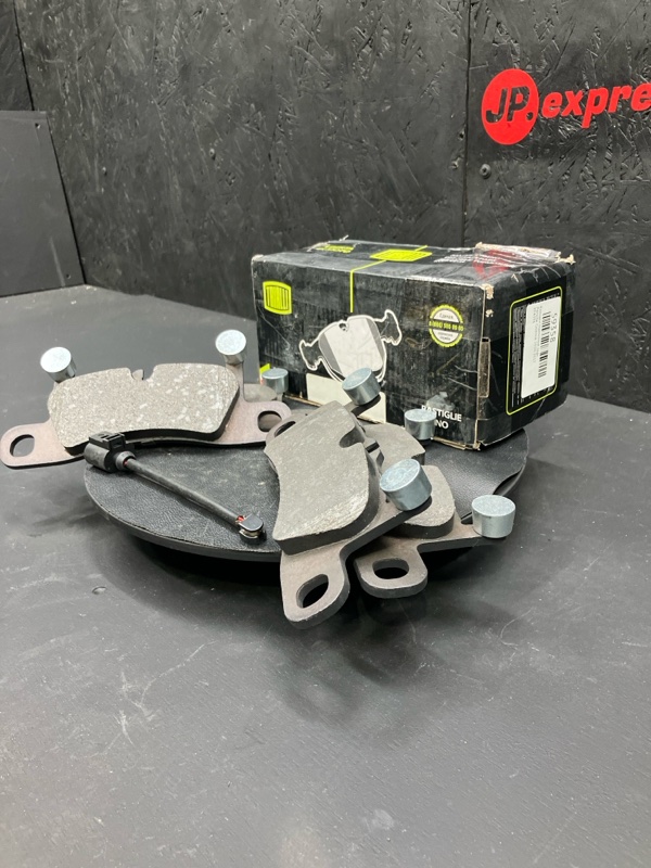 Колодки тормозные задние Cayenne 2010-2017