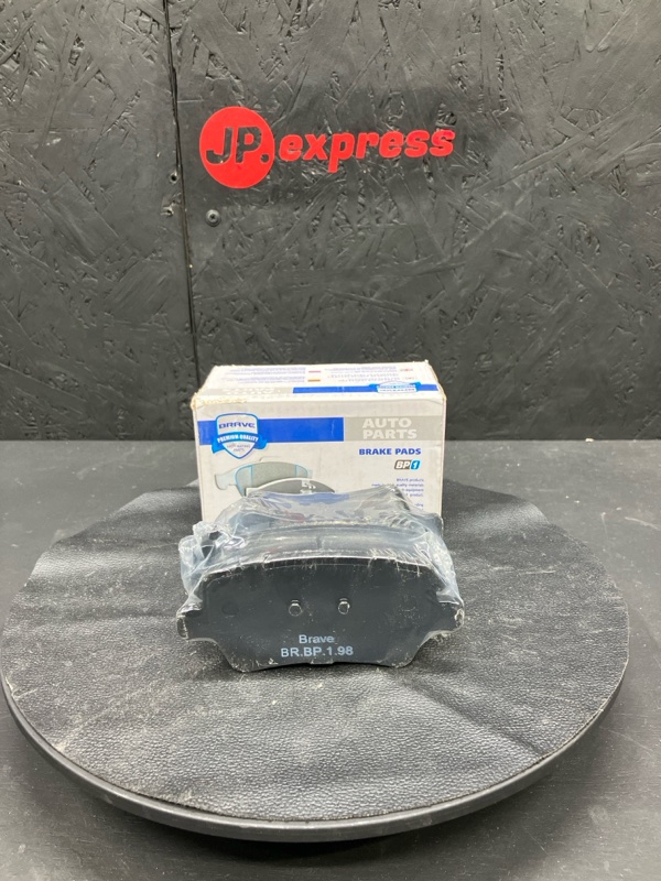 Тормозные колодки задние CHERY TIGGO 8PRO BRBP198 новая