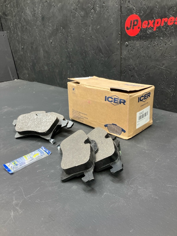 Тормозные колодки переднее Astra H