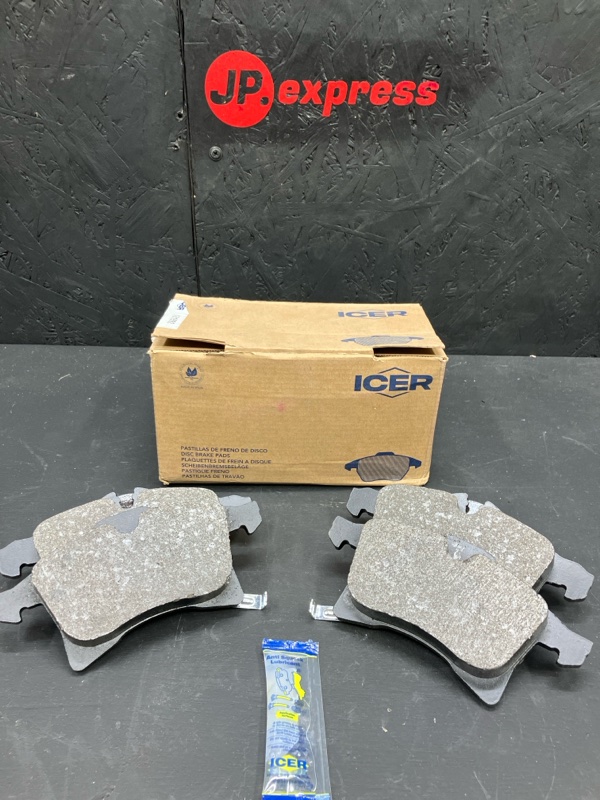 Тормозные колодки переднее Astra H