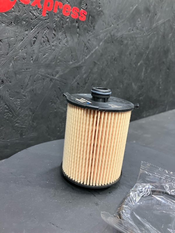 Фильтр масляный VOLVO XC70