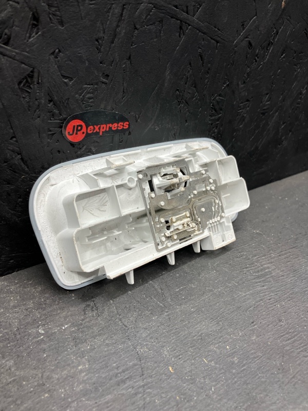 Плафон салонный Megane 3