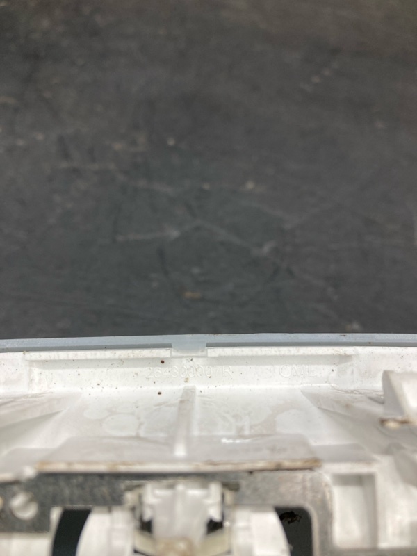 Плафон салонный Megane 3 Плафон салонный Megane 3