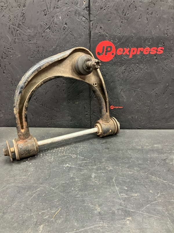 Рычаг подвески передний левый Toyota Land Cruiser Prado 2006 GRJ120 1GRFE 4863060020 контрактная