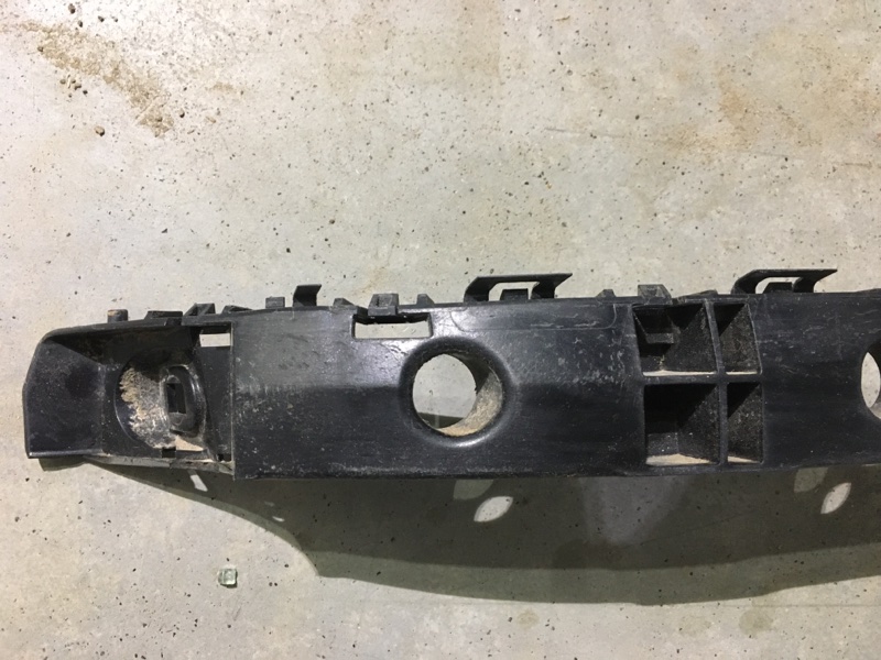 Направляющая заднего бампера правая задняя правая X-Trail T32 Направляющая заднего бампера правая задняя правая X-Trail T32