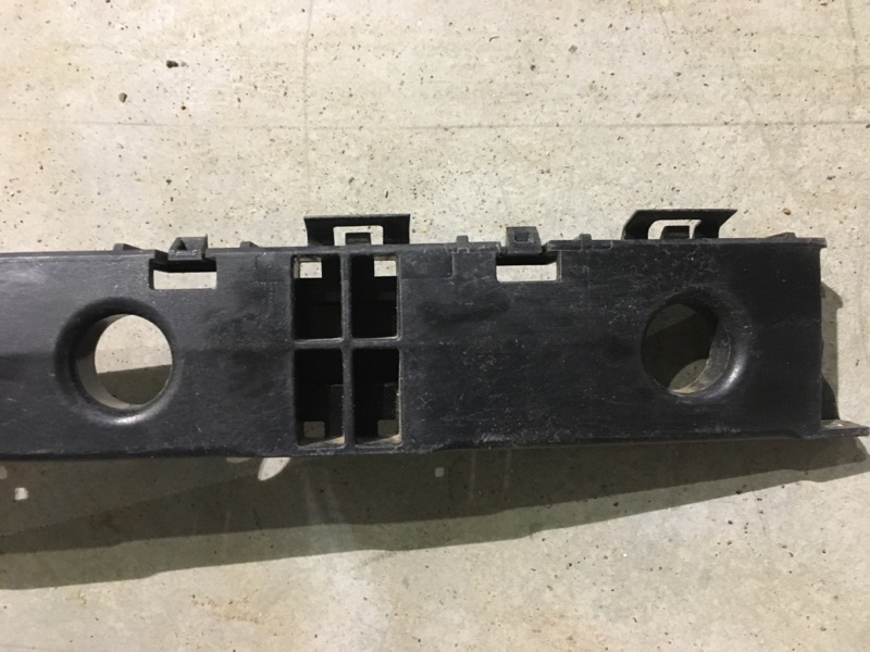 Направляющая заднего бампера правая задняя правая X-Trail T32 Направляющая заднего бампера правая задняя правая X-Trail T32