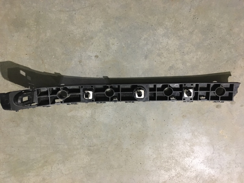 Направляющая заднего бампера правая задняя правая X-Trail T32 Направляющая заднего бампера правая задняя правая X-Trail T32