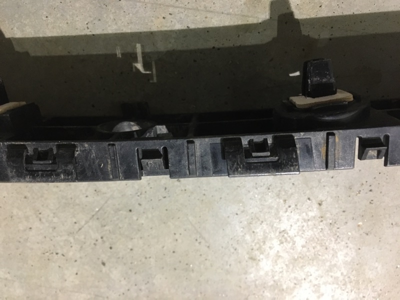 Направляющая заднего бампера правая задняя правая X-Trail T32 Направляющая заднего бампера правая задняя правая X-Trail T32