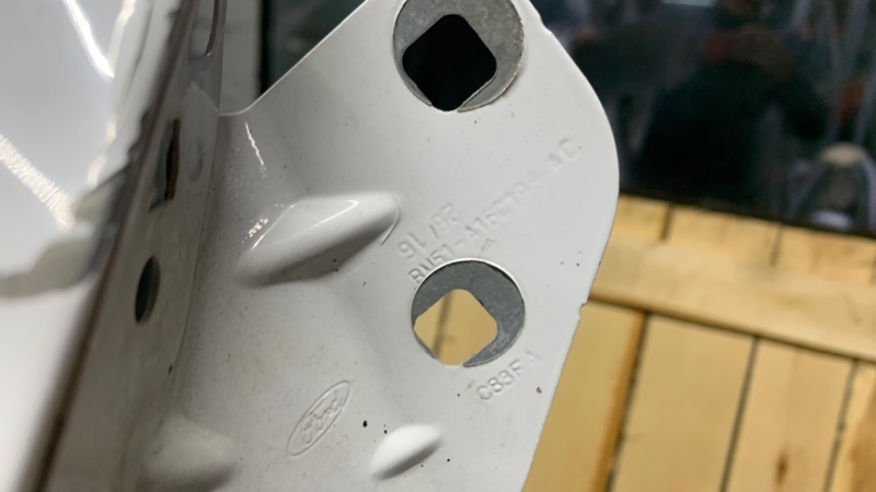 Крыло переднее правое Focus