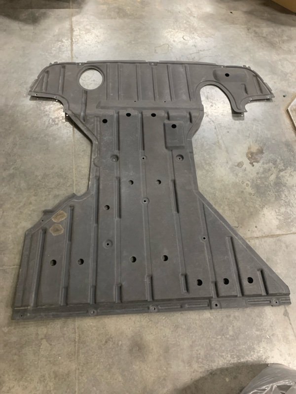 Запчасть защита днища кузова Voyah Free H97B5120002AB Б/У Защита днища кузова Voyah Free H97B5120002AB Б/У