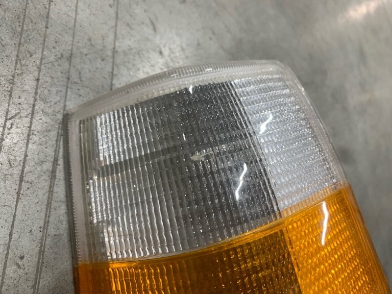 Указатель поворота правый Volvo 960