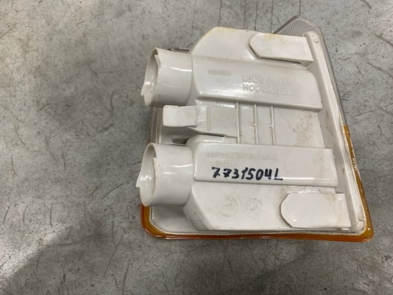 Указатель поворота правый 960