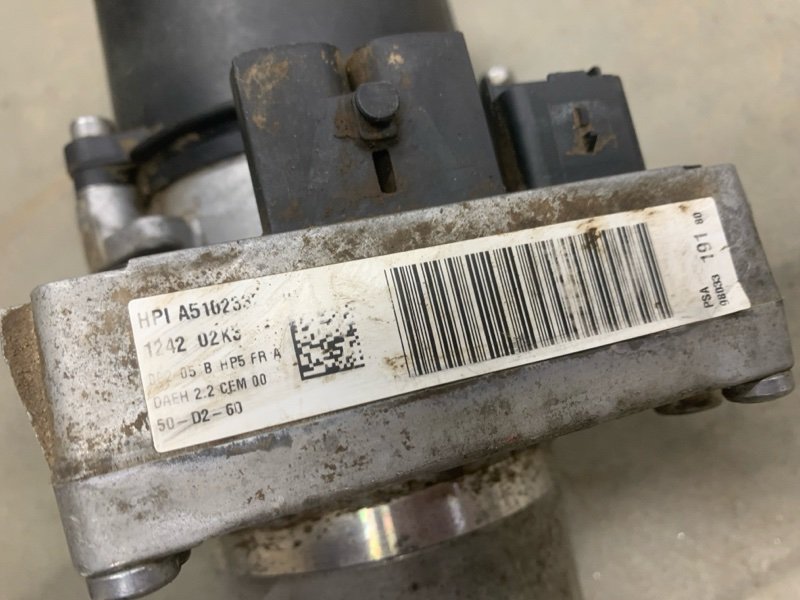 Насос гидроусилителя руля C4 Насос гидроусилителя руля C4