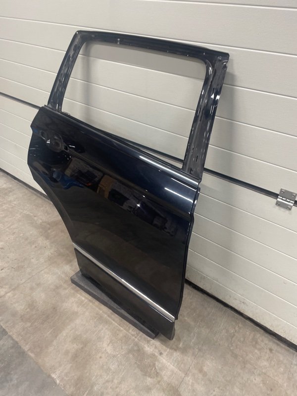 Дверь задняя правая Tiguan 2019 Mk2 CHH