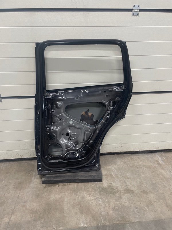 Дверь задняя правая Tiguan 2019 Mk2 CHH