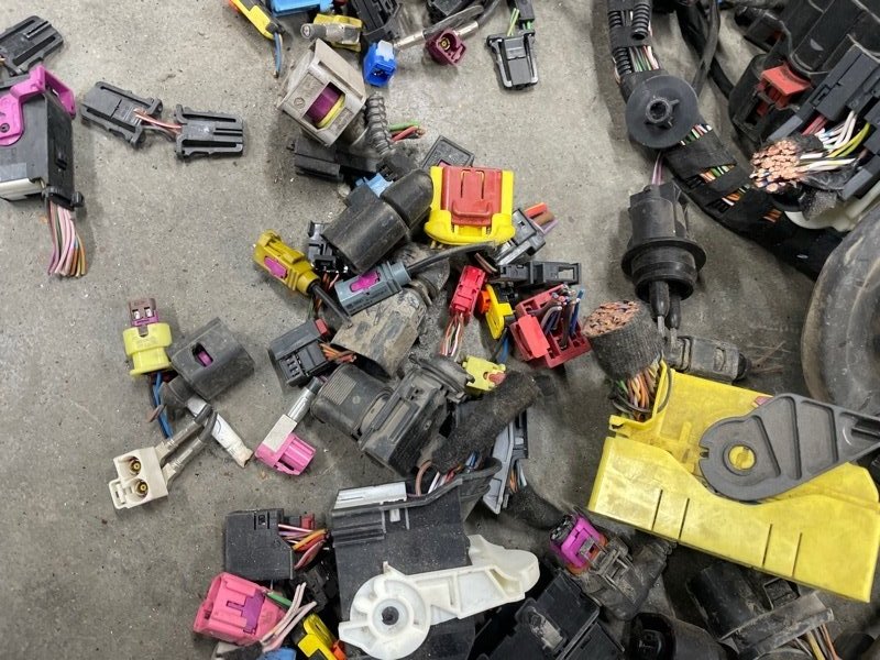 Проводка Volkswagen Tiguan Mk2 CHH Проводка Volkswagen Tiguan Mk2 CHH