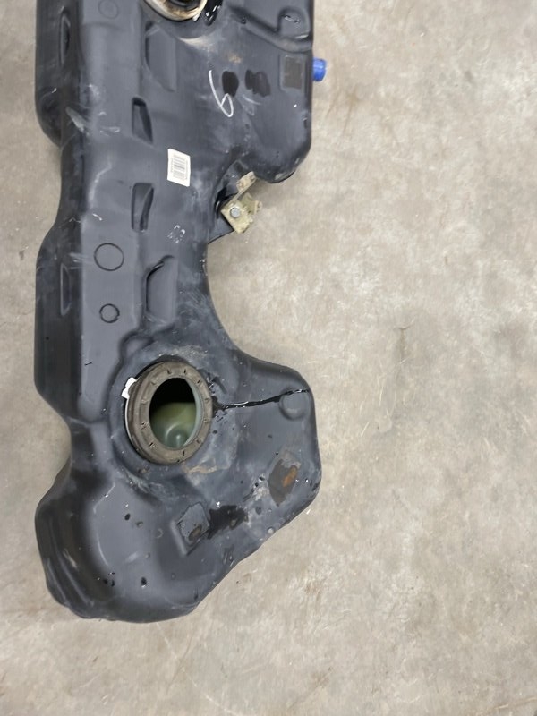 Бак топливный BMW 320i E90 N46