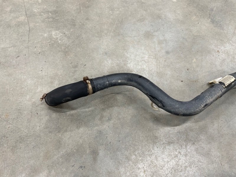 Горловина топливного бака BMW 320i E90 N46 Горловина топливного бака BMW 320i E90 N46