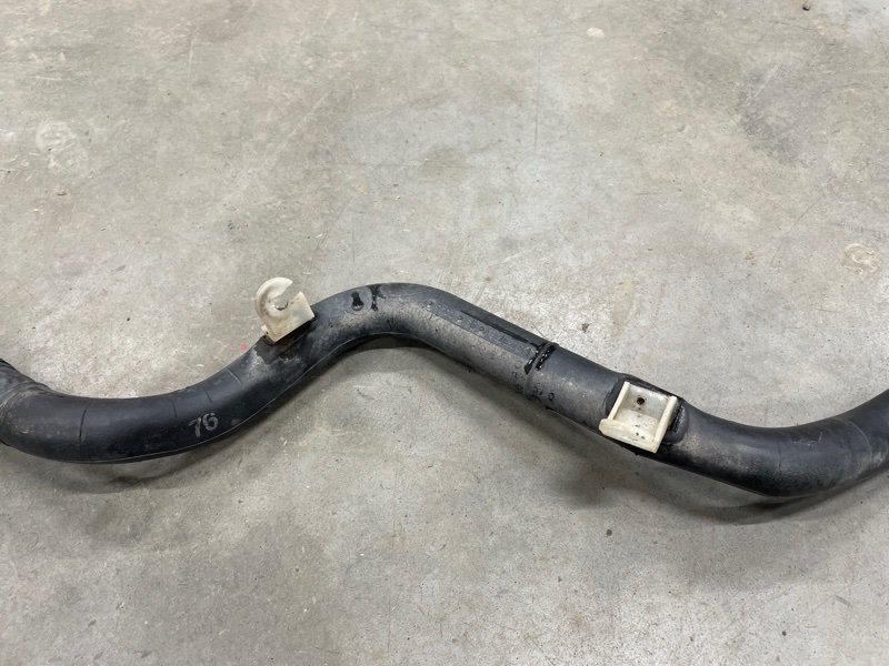 Горловина топливного бака 320i 2005 E90 N46 Горловина топливного бака 320i 2005 E90 N46