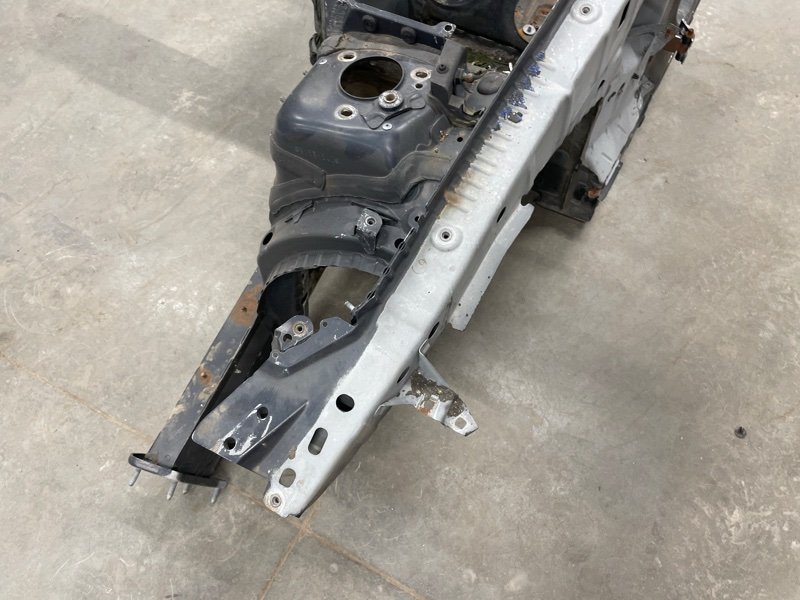 Четверть передний левый 320i 2005 E90 N46