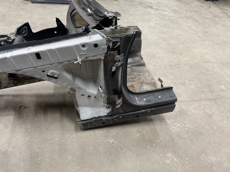 Четверть передний левый 320i 2005 E90 N46