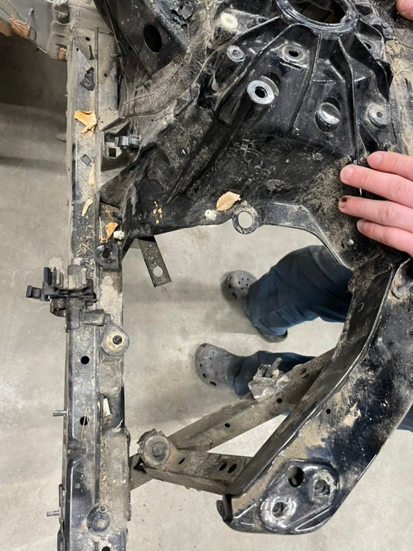 Четверть передний левый 330i 2022 G20 B46B20B