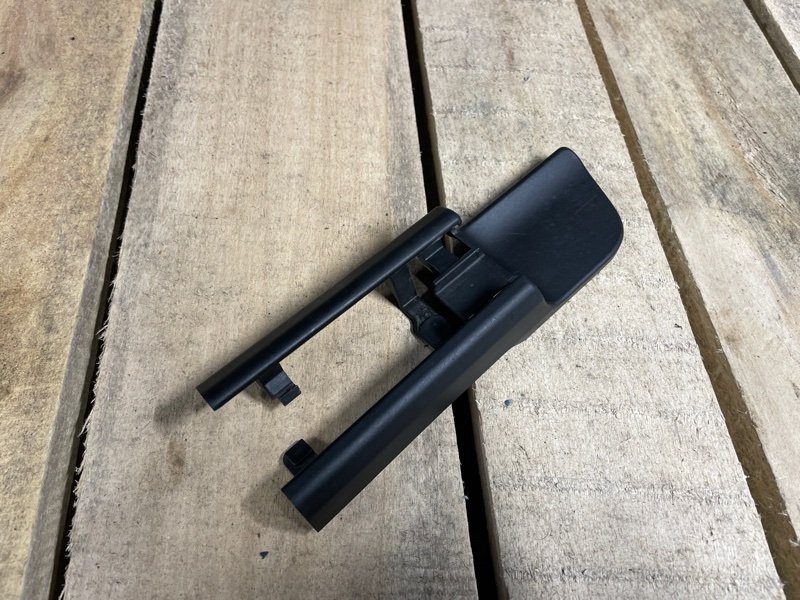 Накладка сиденья BMW 520D 2018 G30 B47 52107357396 Б/У