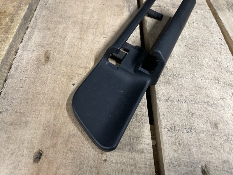 Накладка сиденья 520D 2018 G30 B47