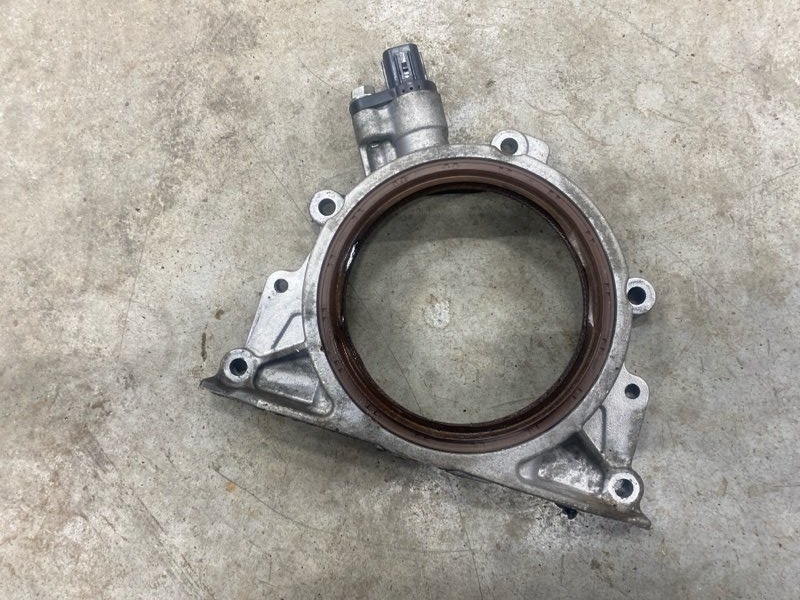 Крышка коленвала Toyota Land Cruiser Prado 150 1GD 1138111010 Б/У