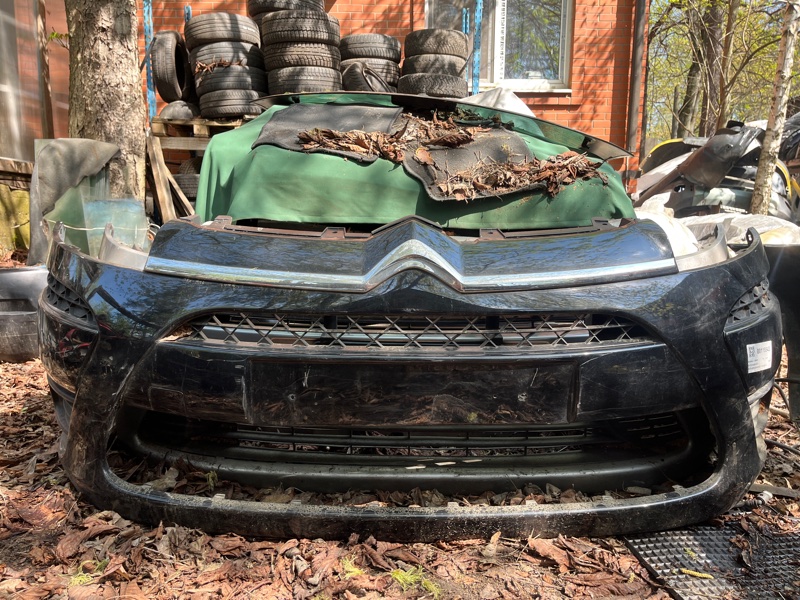 Бампер Citroen c4 picasso Б/У
