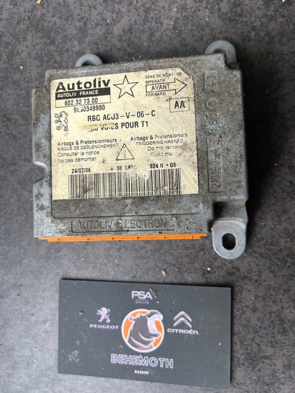 Блок управления SRS Peugeot 206 9660349980 Б/У