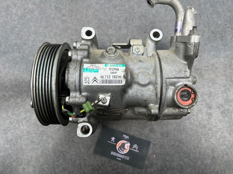 Компрессор кондиционера Peugeot Partner 1.6 9671216280 Б/У