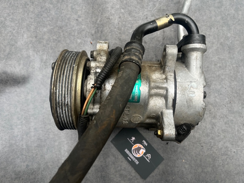Компрессор кондиционера Peugeot 206 1.6 3947311145 Б/У
