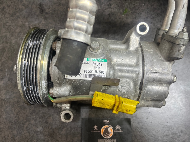 Компрессор кондиционера Peugeot 206 1.4 9655191580 Б/У