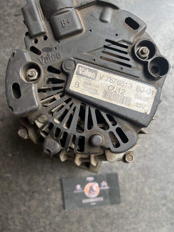 Генератор Peugeot 308 1.6 V757651380-01 Б/У