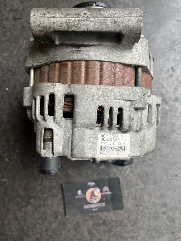 Генератор Peugeot 308 1.6 V757692180 02 Б/У