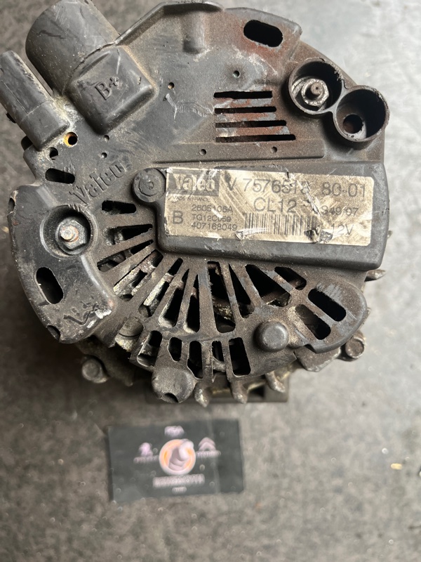 Генератор Peugeot 308 1.6 V757651380-01 Б/У