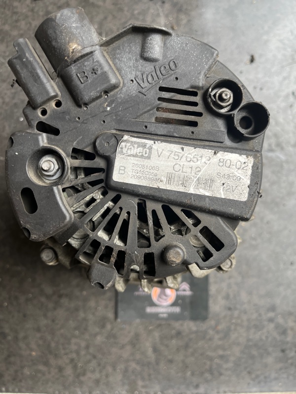 Генератор Peugeot 308 1.6 V757651380-02 Б/У