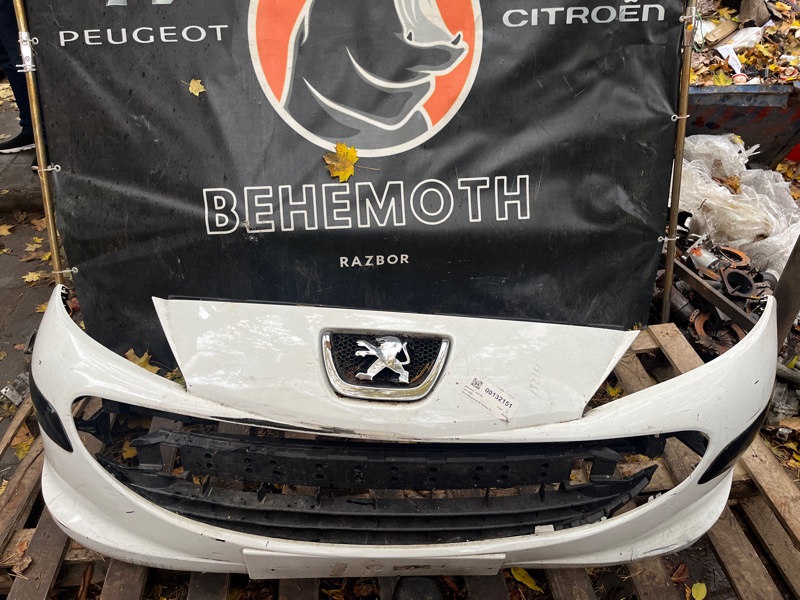 Бампер Peugeot 207 Б/У