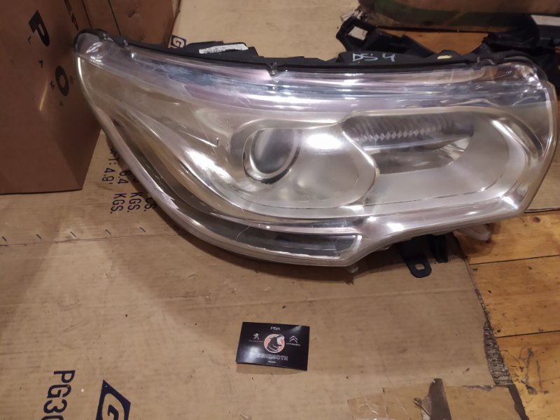 Фара галогеновая правая citroen ds4 st1 dx 46420711 Б/У