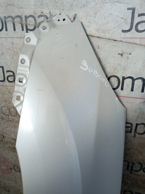 Крыло переднее левое Subaru Legacy B14