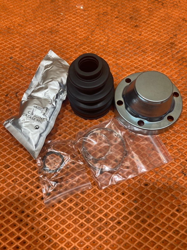 К-кт пыльника ШРУСа внутреннего VOLKSWAGEN Touareg 2002 1300599SX новая