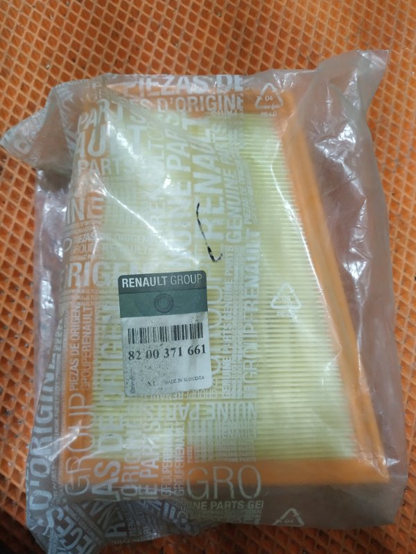 Фильтр воздушный RENAULT 8200371661 новая
