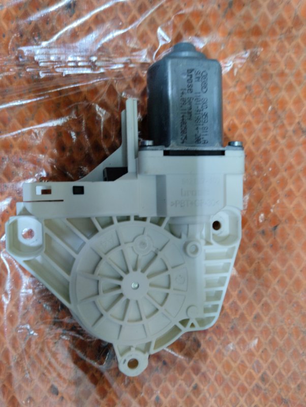 Мотор стеклоподъемника Audi A4 IV 2012 B8 CDNB 8K0959811A Б/У
