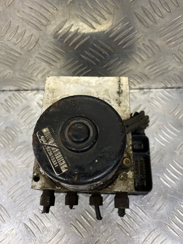 Блок ABS Chrysler Grand Voyager IV (2001-2007) 2003 04683924AA Б/У