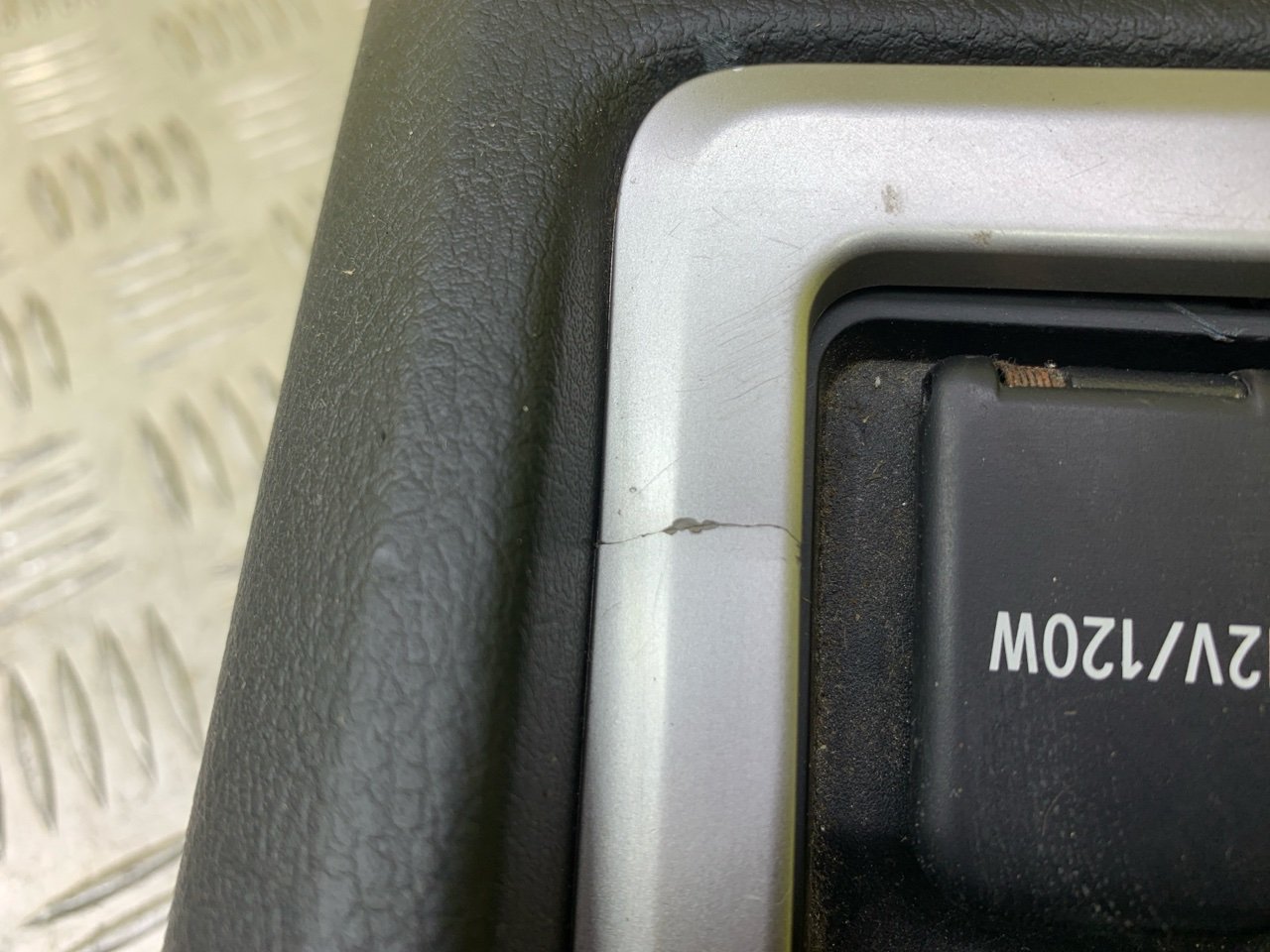 Консоль КПП Land Cruiser Prado 150 (2009-2023) 2019 2.8 D 1GDFTV